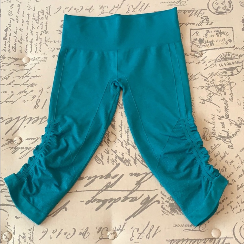 Lulu lemon capri leggings